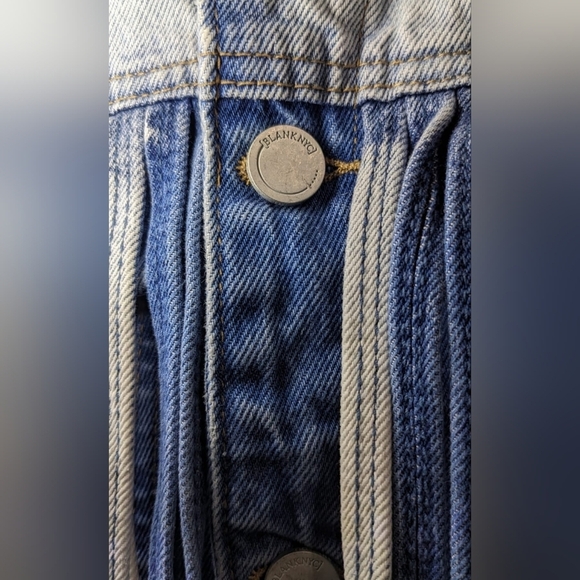 BLANKNYC Bonnaroo Blue Denim Two Tone Fringe Western Jean Jacket Size M - Picture 10 of 11